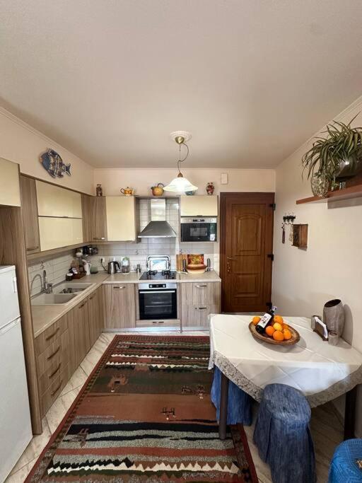City Center Apartment サモス エクステリア 写真